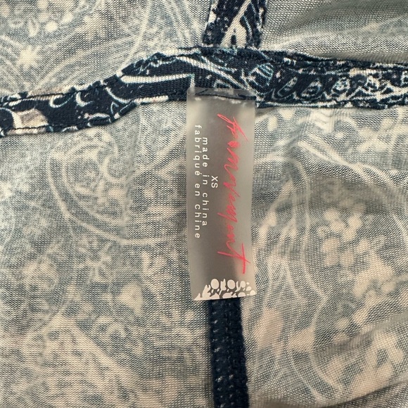 Free People mix print long sleeve boho crop top size xs - Picture 3 of 5